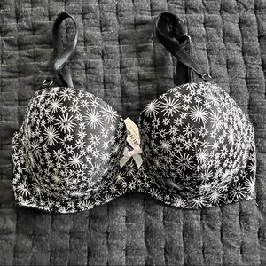 NWT!! Dream Angels Lined Demi Metallic Stars Bra